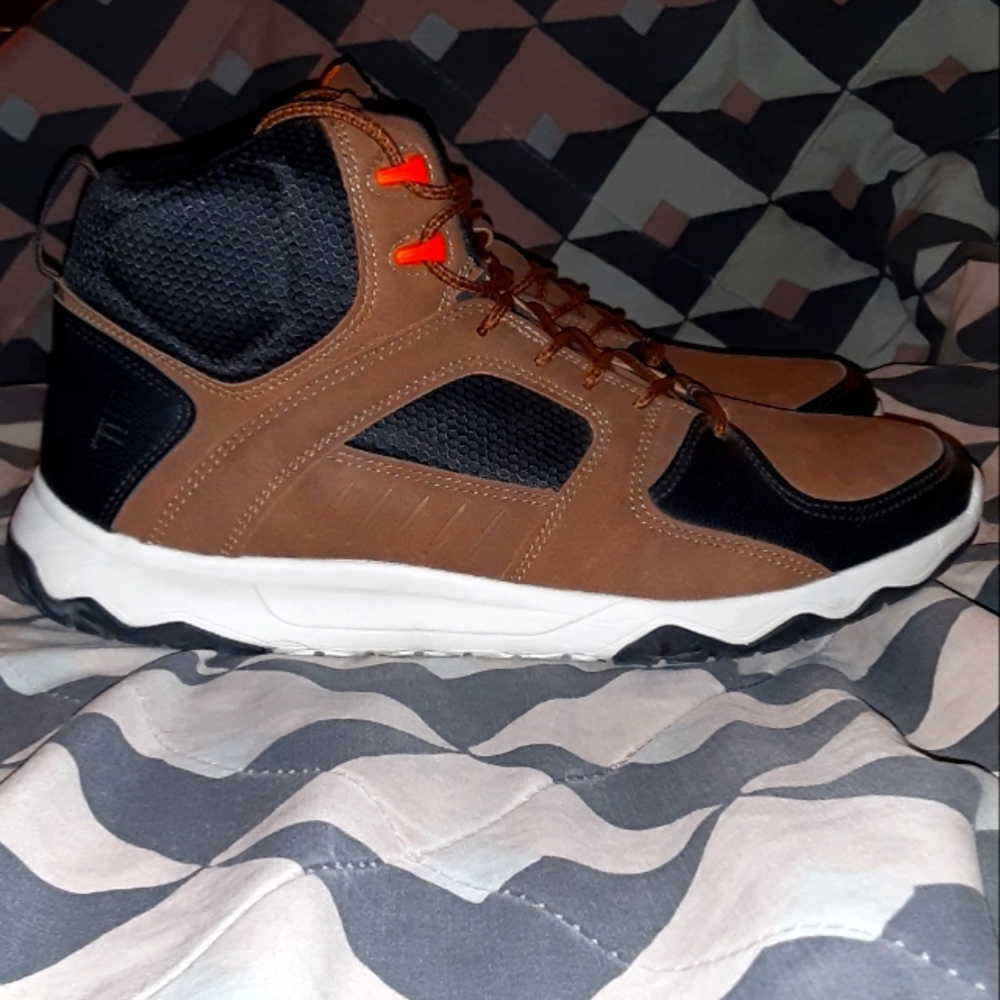 LONDON FOG COLLECTION SHOES